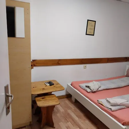 скай румс -3 Ostello *